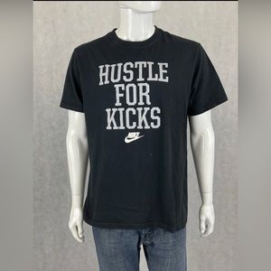 NWT Nike Hustle for Kicks Black crew neck Mens short sleeve graphic print tee